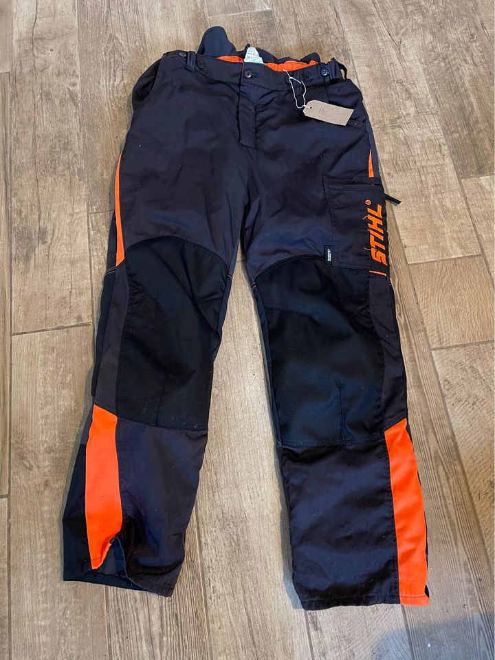 Share more than 83 type a chainsaw trousers best - in.cdgdbentre