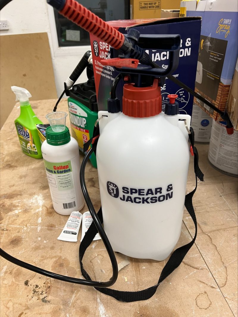 https://www.gardentoolbox.co.uk/wp-content/uploads/2022/01/Spear-Jackson-Pump-Action-Pressure-Sprayer-my-trusty-sprayer-Ive-used-for-years-e1643345596922.jpg